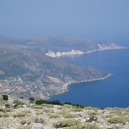 Evangelia Agia Efimia Bagian luar foto