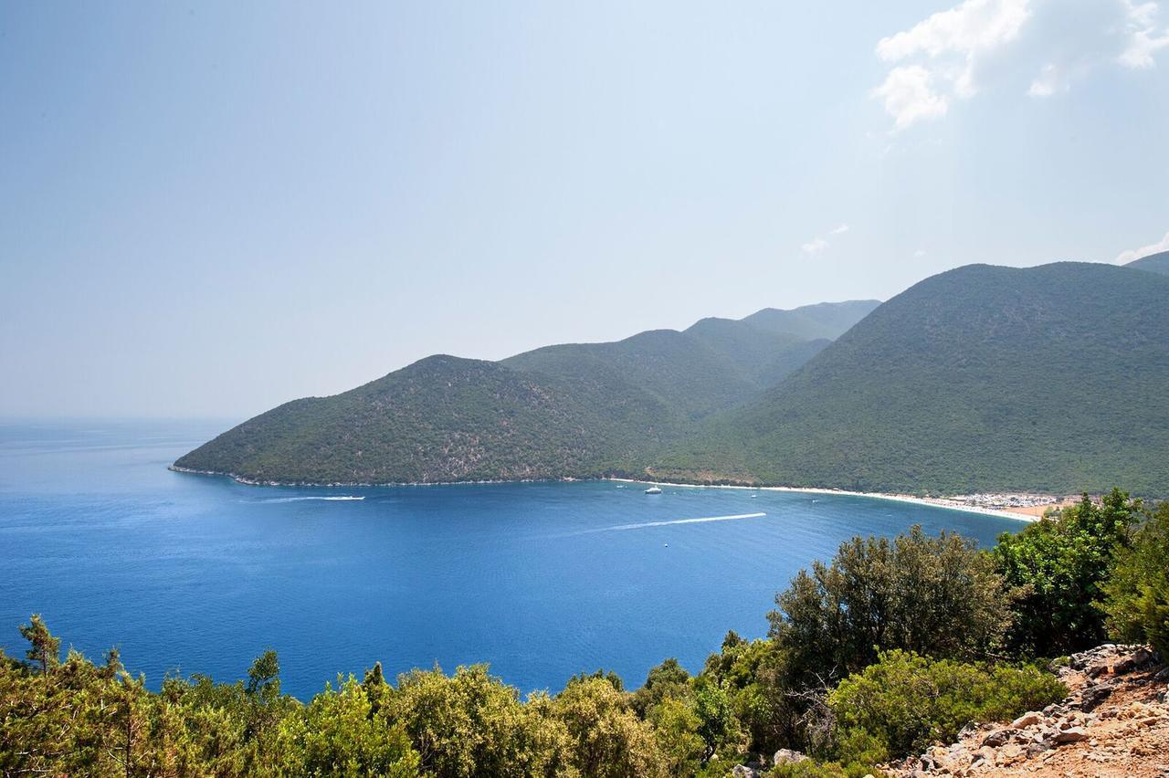 Evangelia Agia Efimia Bagian luar foto